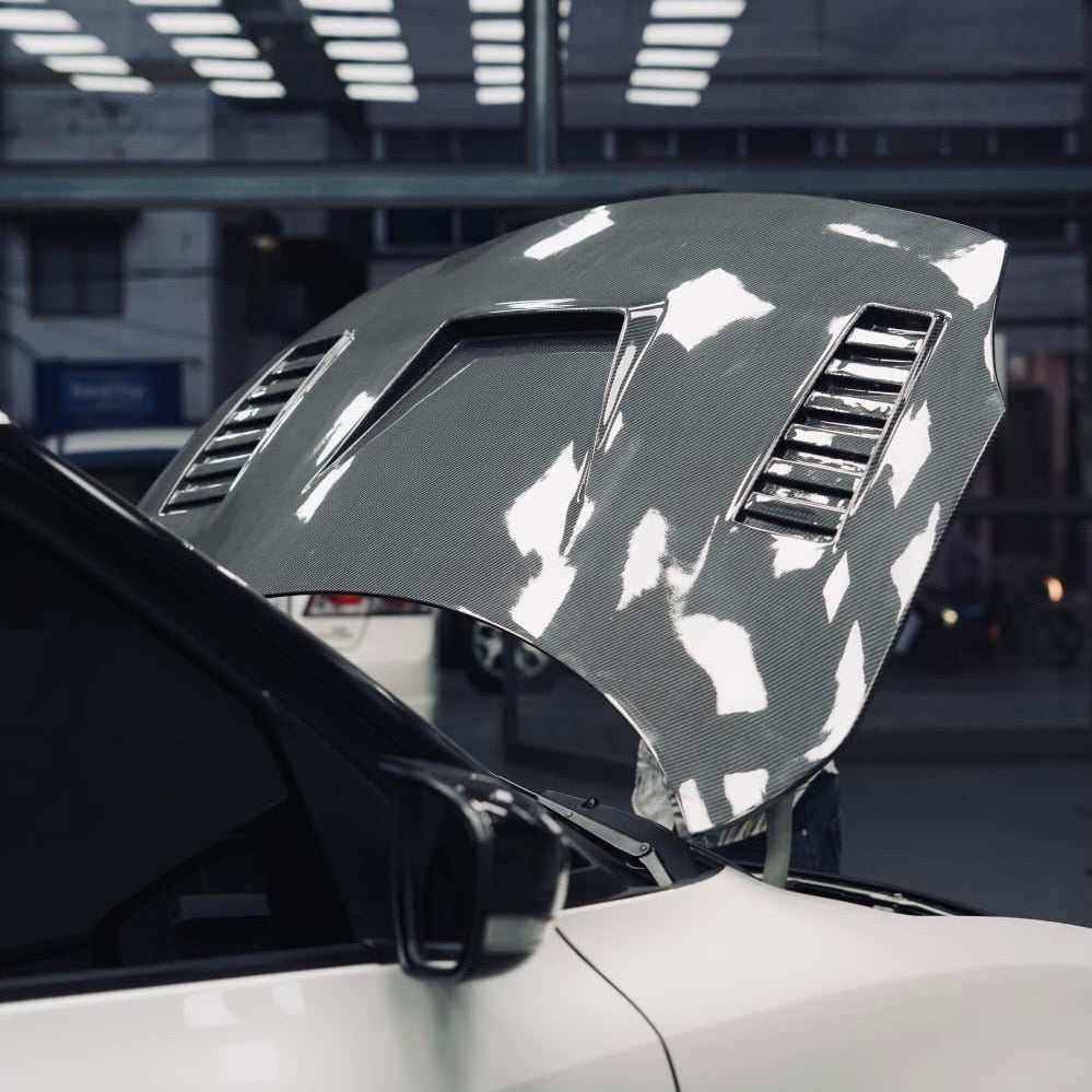 Suzuki Swift Original Carbon Fiber Hood (2018-2023) – Lightweight Performance Bonnet
