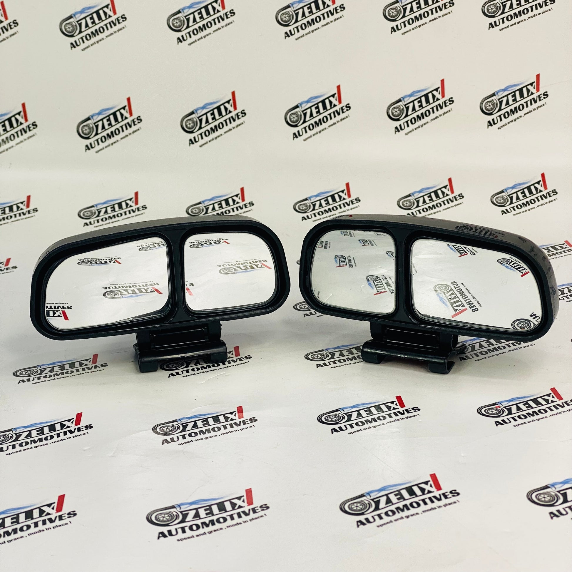 Pair of rear view blind spot assist mirrors