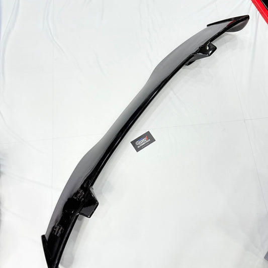 GEN 1 HATCHBACK UNIVERSAL SPOILER