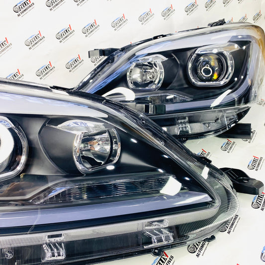 Innova  projector headlights with  DRLs for 2012 modes 