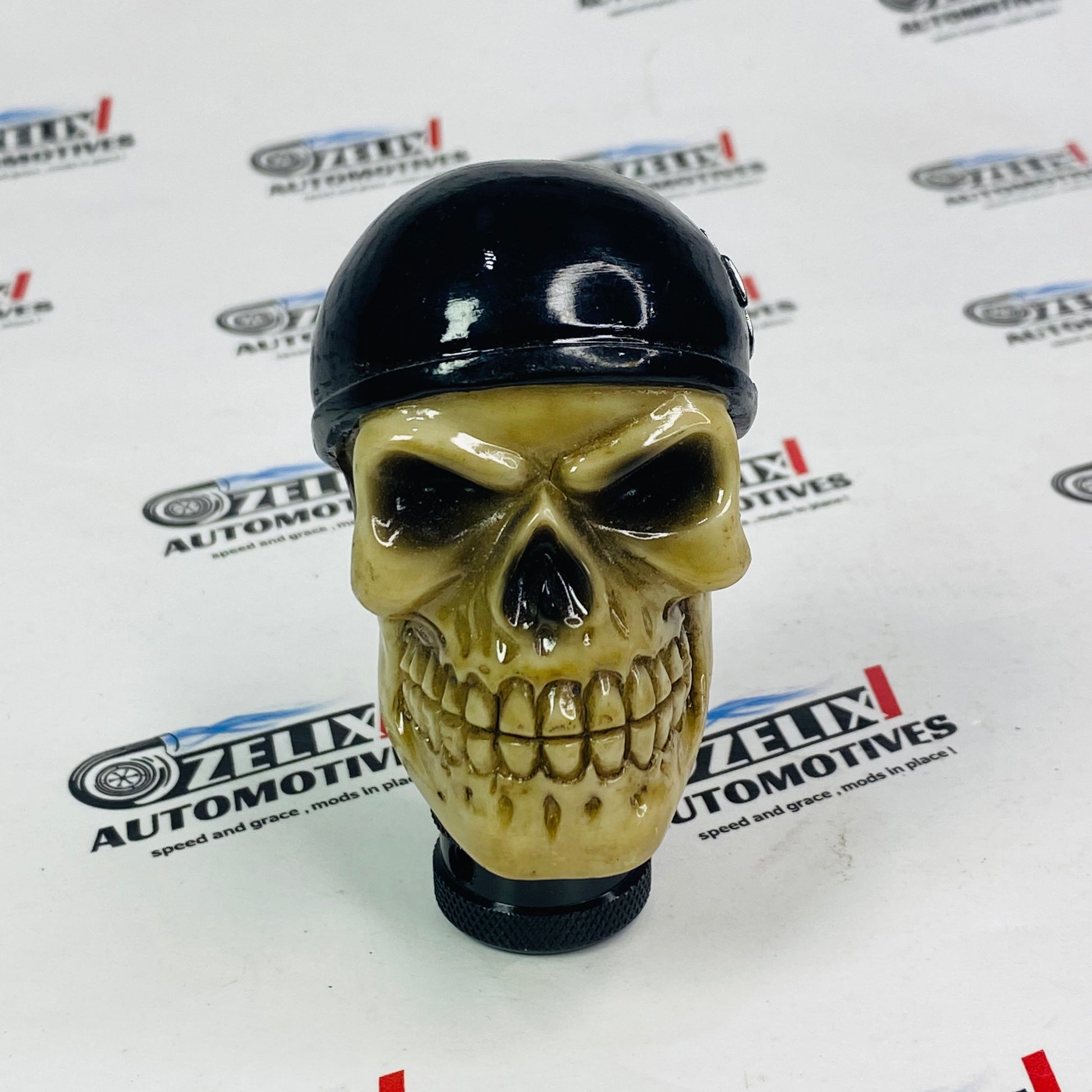 Iron Skull gear shift knob