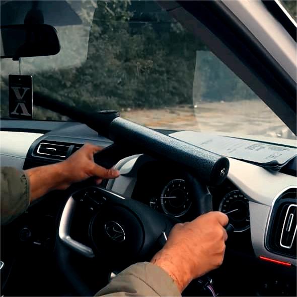 Car Steering Wheel Lock | Heavy-Duty Anti-Theft Security Rod Lock