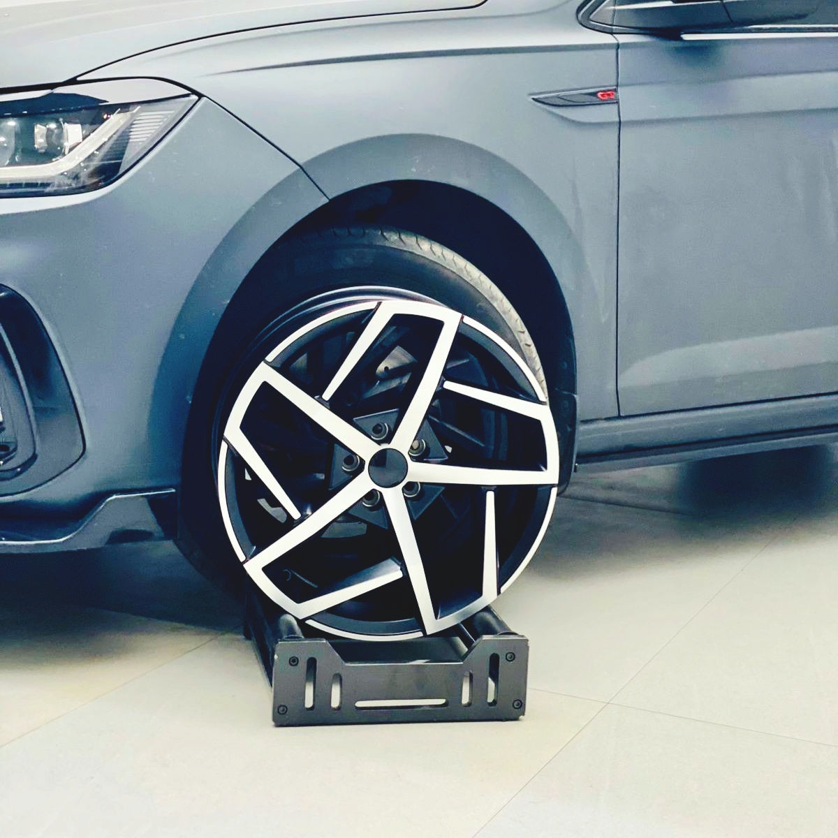 Volkswagen Golf GTI Dallas Alloy Wheels 17 Inch | Enhances Vehicle Road Presence