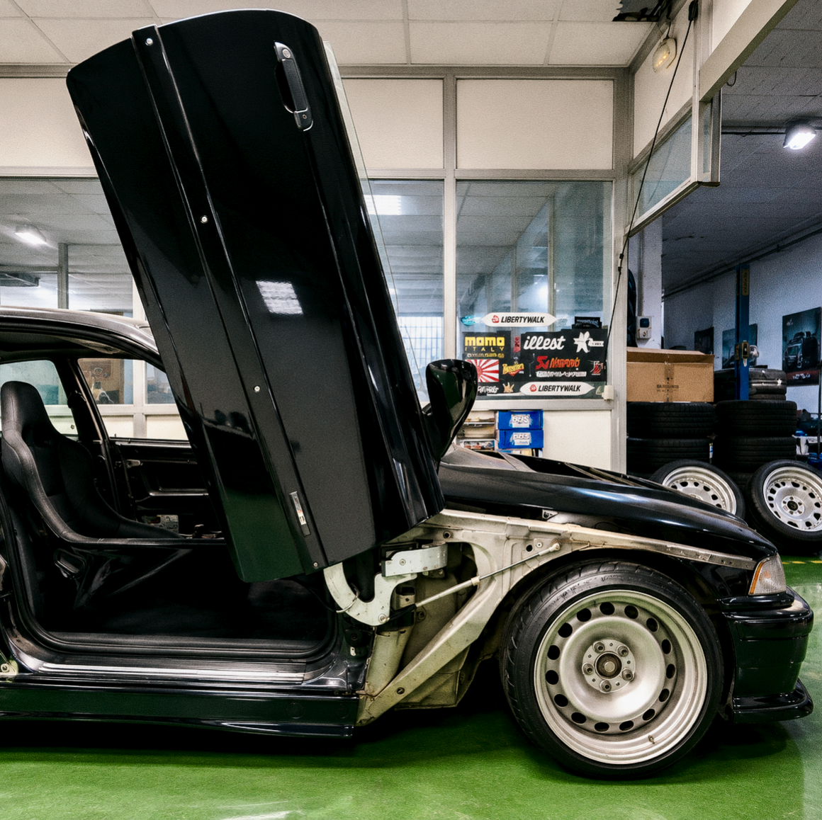 Universal Lambo-Style Vertical Door Conversion Kit