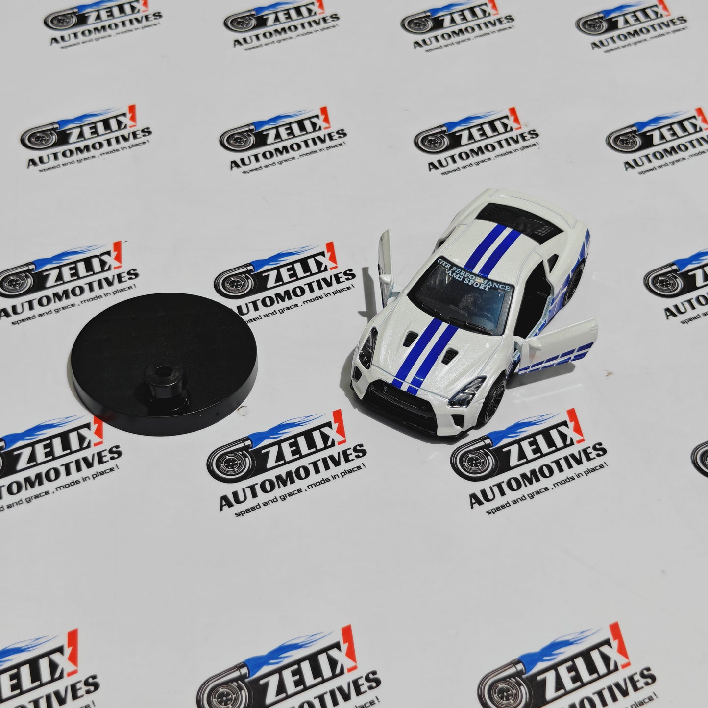 Dashboard Drifting Car | Die Cast Cars with Rotating Base