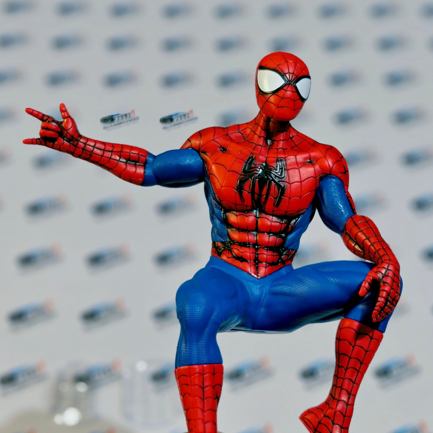Spider-Man Exterior Action Figure | Easy Installation