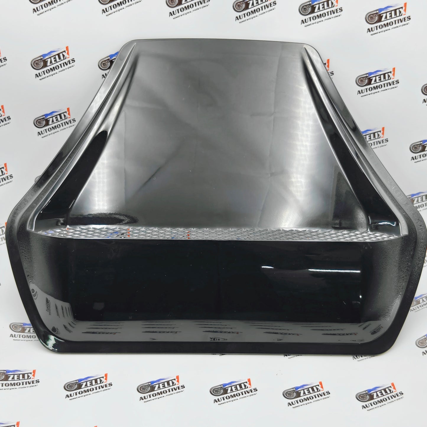 Universal Hood Scoop Air Flow-Vent Design