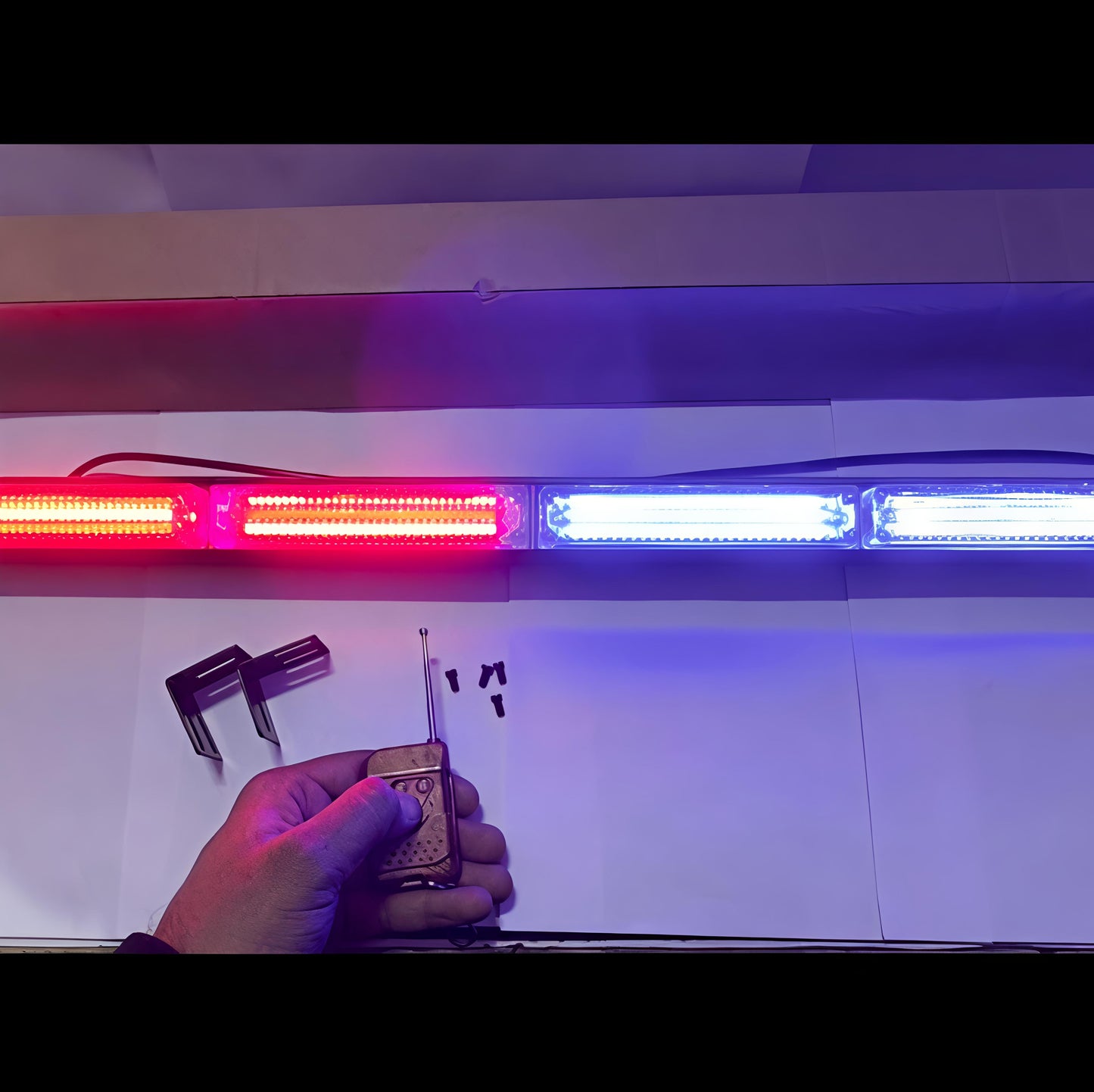 Remote Controlled 3-in-1 Bar Flasher | 24-Inch COB LED Light Bar