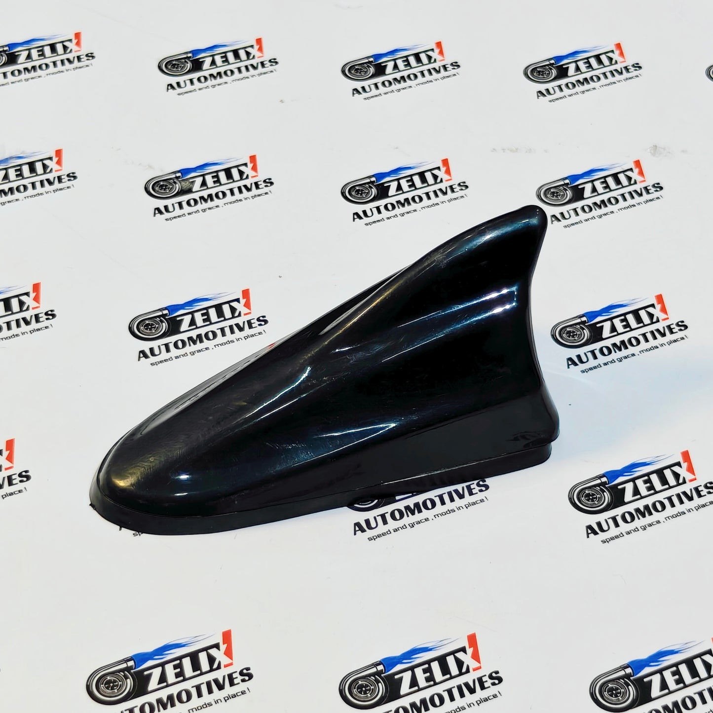 Shark Fin Antenna Glossy Black Finish | Aftermarket Sleek Roof Mount Design