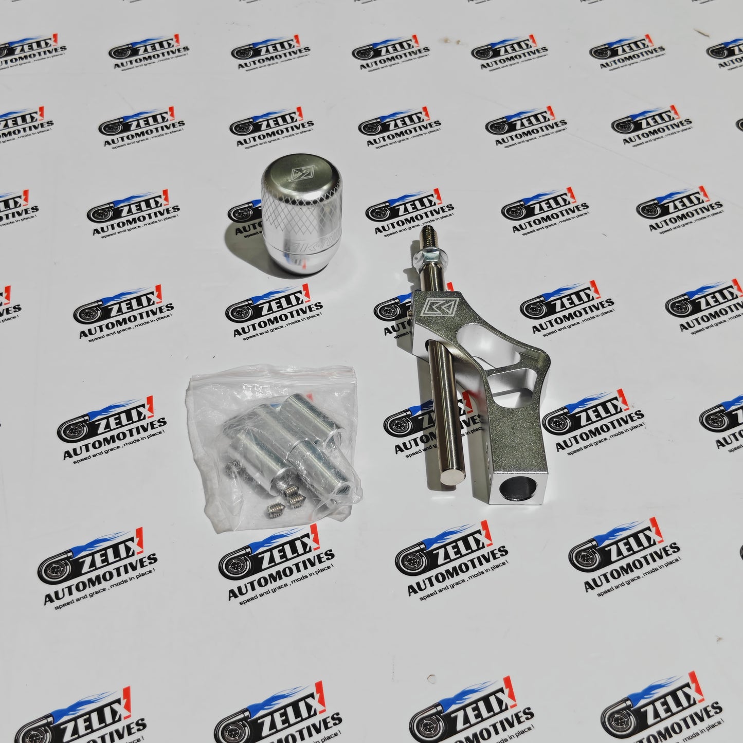 Adjustable Gear Shift Knob Extender Kit – Universal Shifter Extension