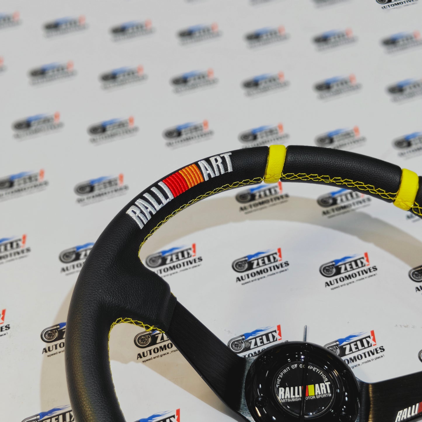 Ralliart  Carbon Edition Steering Wheel (14-Inch) – Universal Racing Style